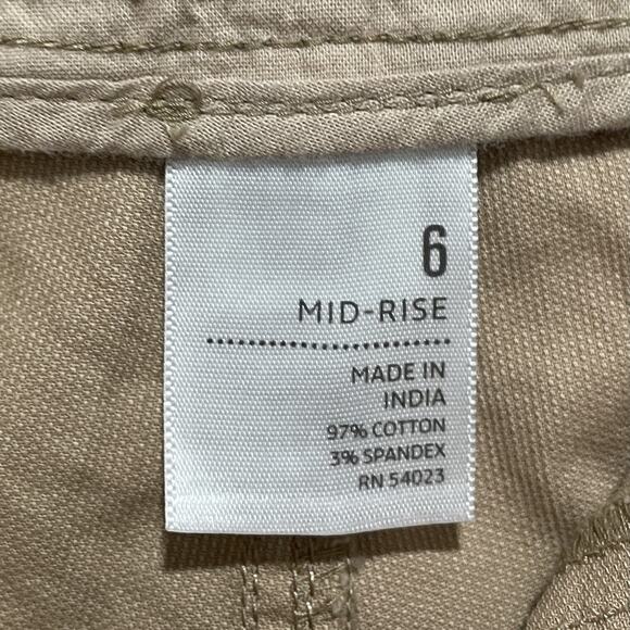 Y2K Old Navy Womens Mid Rise Khaki Shorts Size 6 2009 Granola Girl Summer Retro - Picture 7 of 8